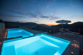 Charming farmhouse in the hills, private pool, sea view, dream panorama Camaiore